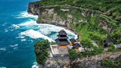 Tour Uluwatu Bali 2024 Harga Termurah Menggunakan Mobil Hiace