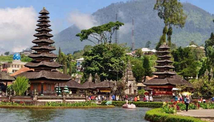 Kali ini admin akan membagikan rekomendasi tempat wisata di bedugul yang tidak boleh terlewatkan saat anda liburan di pulau Bali